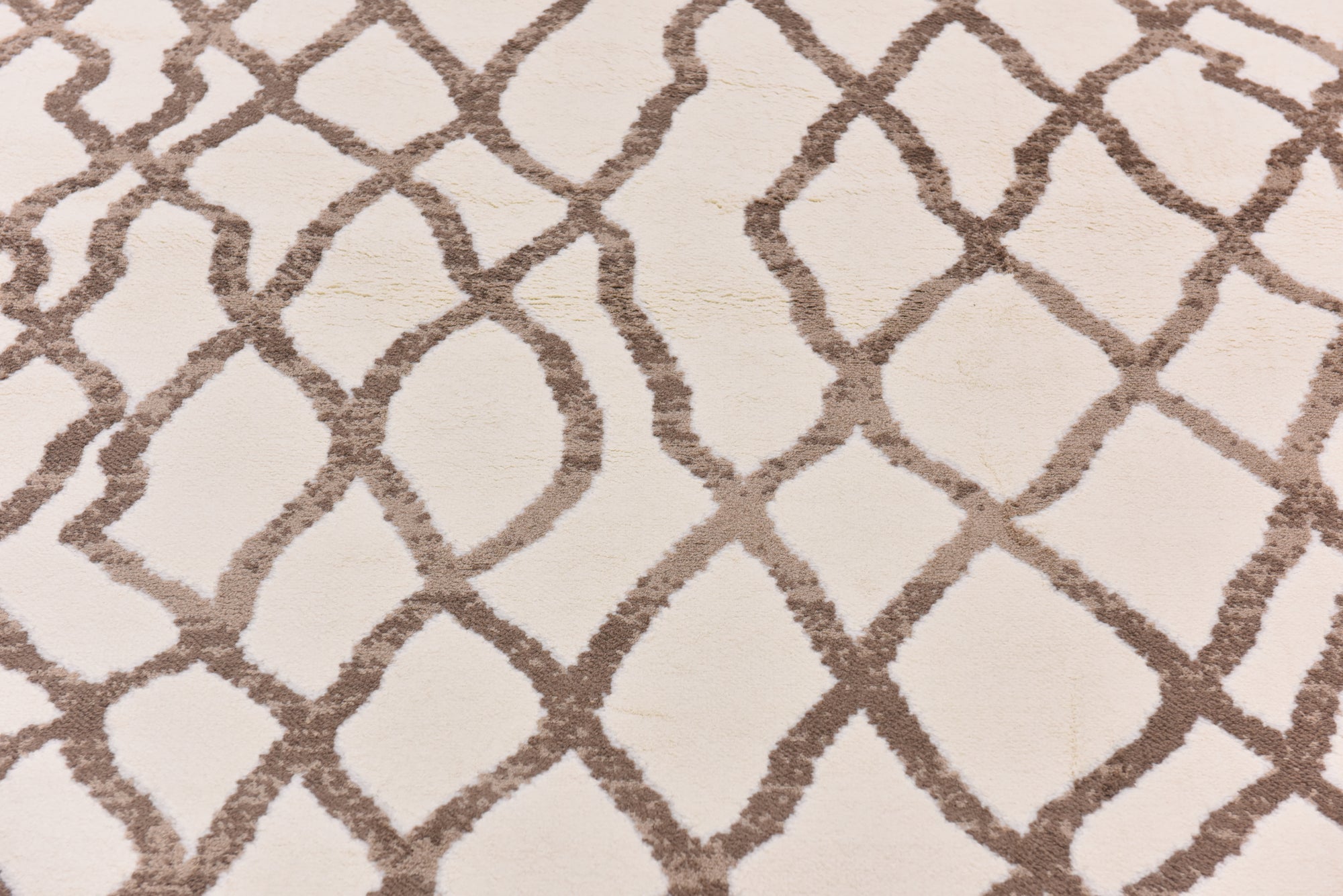 5' x 7' 6 Midas Frieze Rug
