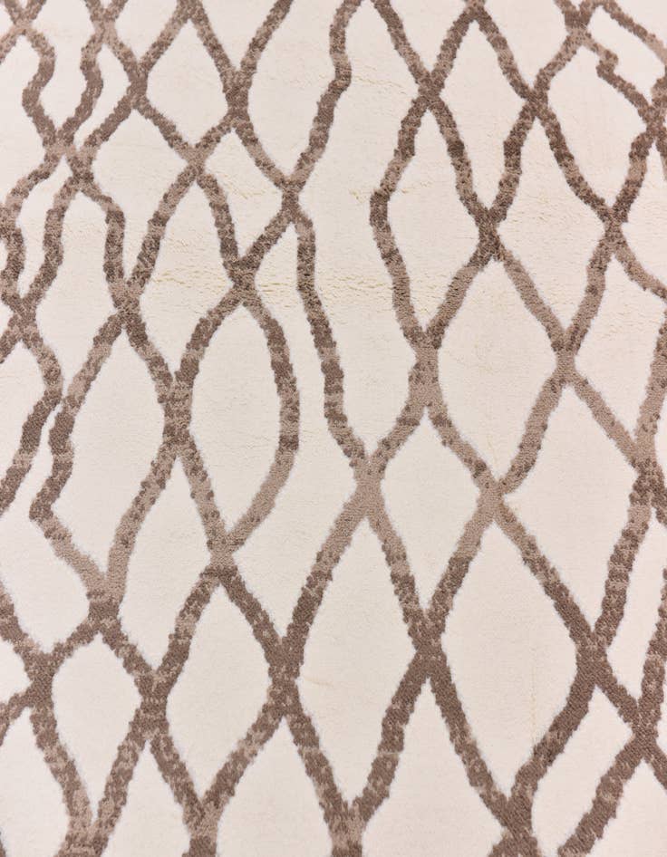 Detail image of 5' x 7' 6 Midas Frieze Rug