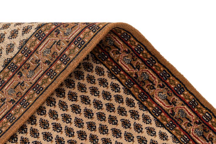 Detail image of 3' 1 x 5' 3 Hand Knotted Mir Wool Rug