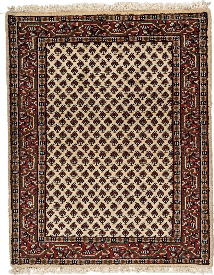 Detail image of 3' 2 x 5' 2 Hand Knotted Mir Wool Rug