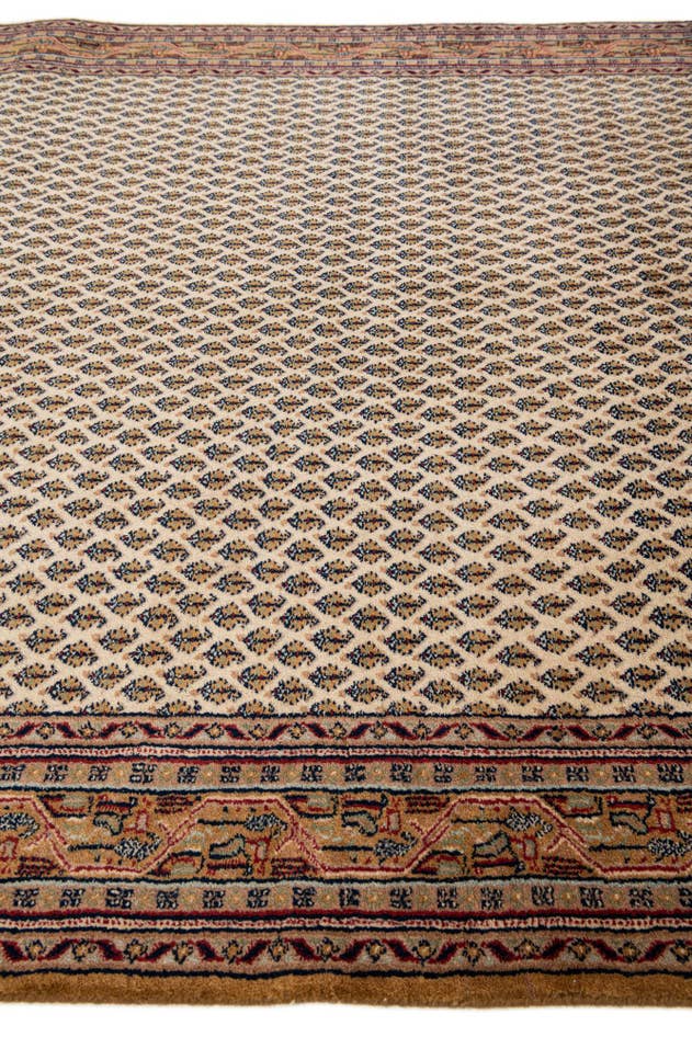 Detail image of 5' 6 x 10' 3 Hand Knotted Mir Wool Rug