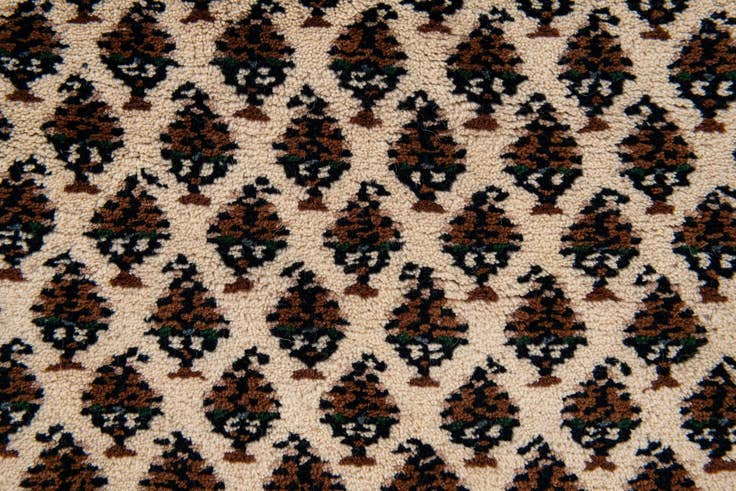 Detail image of 3' x 5' 4 Hand Knotted Mir Wool Rug