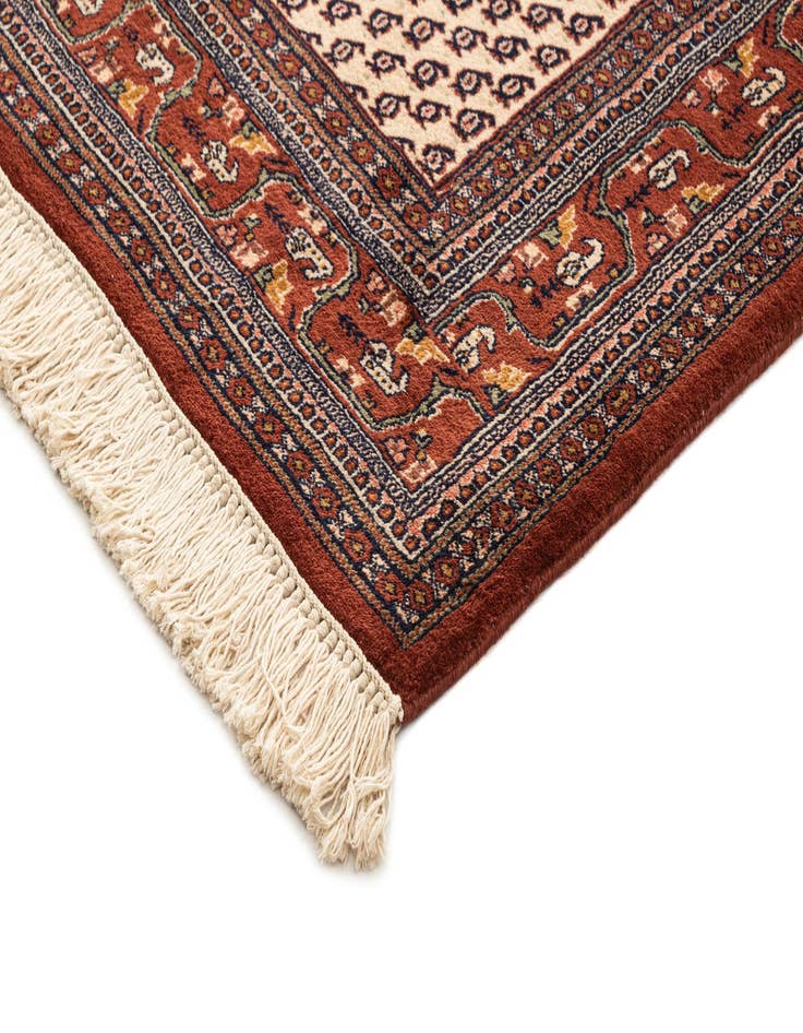 Detail image of 4' 2 x 6' 4 Hand Knotted Mir Wool Rug
