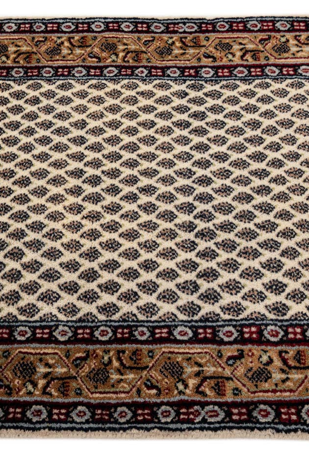 Detail image of 2' 5 x 4' 8 Hand Knotted Mir Wool Rug