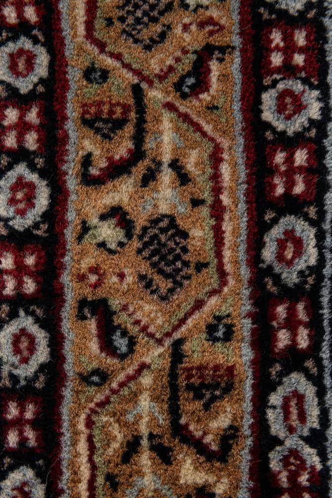 2' 5 x 4' 8 Hand Knotted Mir Wool Rug