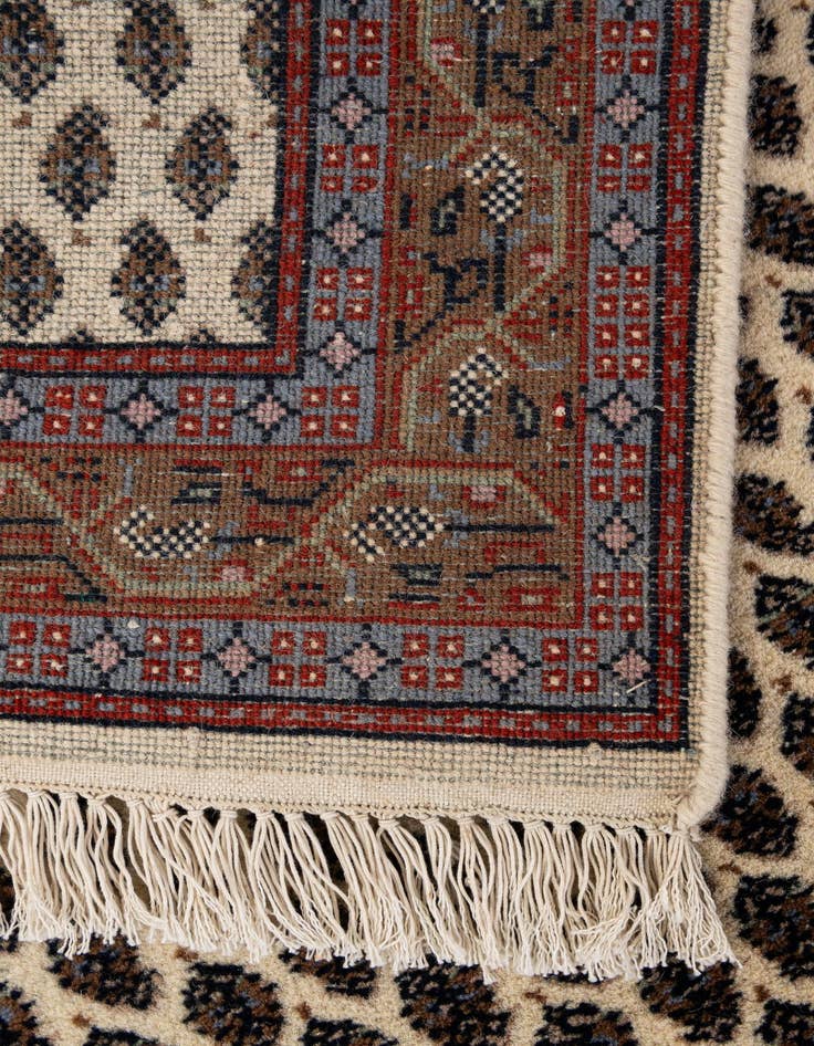 Detail image of 2' 11 x 5' 1  Hand Knotted Mir Wool Rug