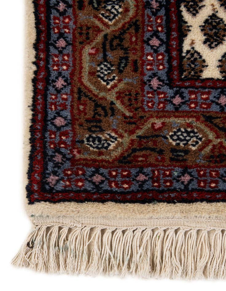 Detail image of 2' 11 x 5' 1  Hand Knotted Mir Wool Rug