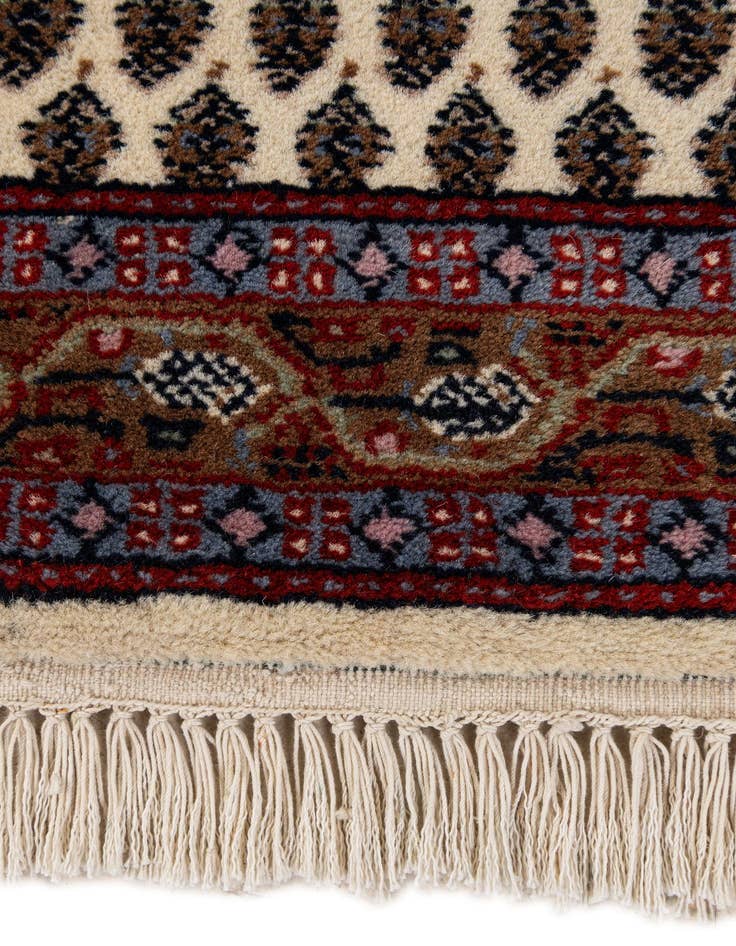 Detail image of 2' 11 x 5' 1  Hand Knotted Mir Wool Rug