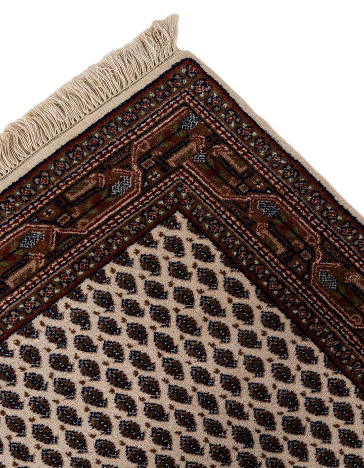 Detail image of 3' 2 x 5' 6  Hand Knotted Mir Wool Rug