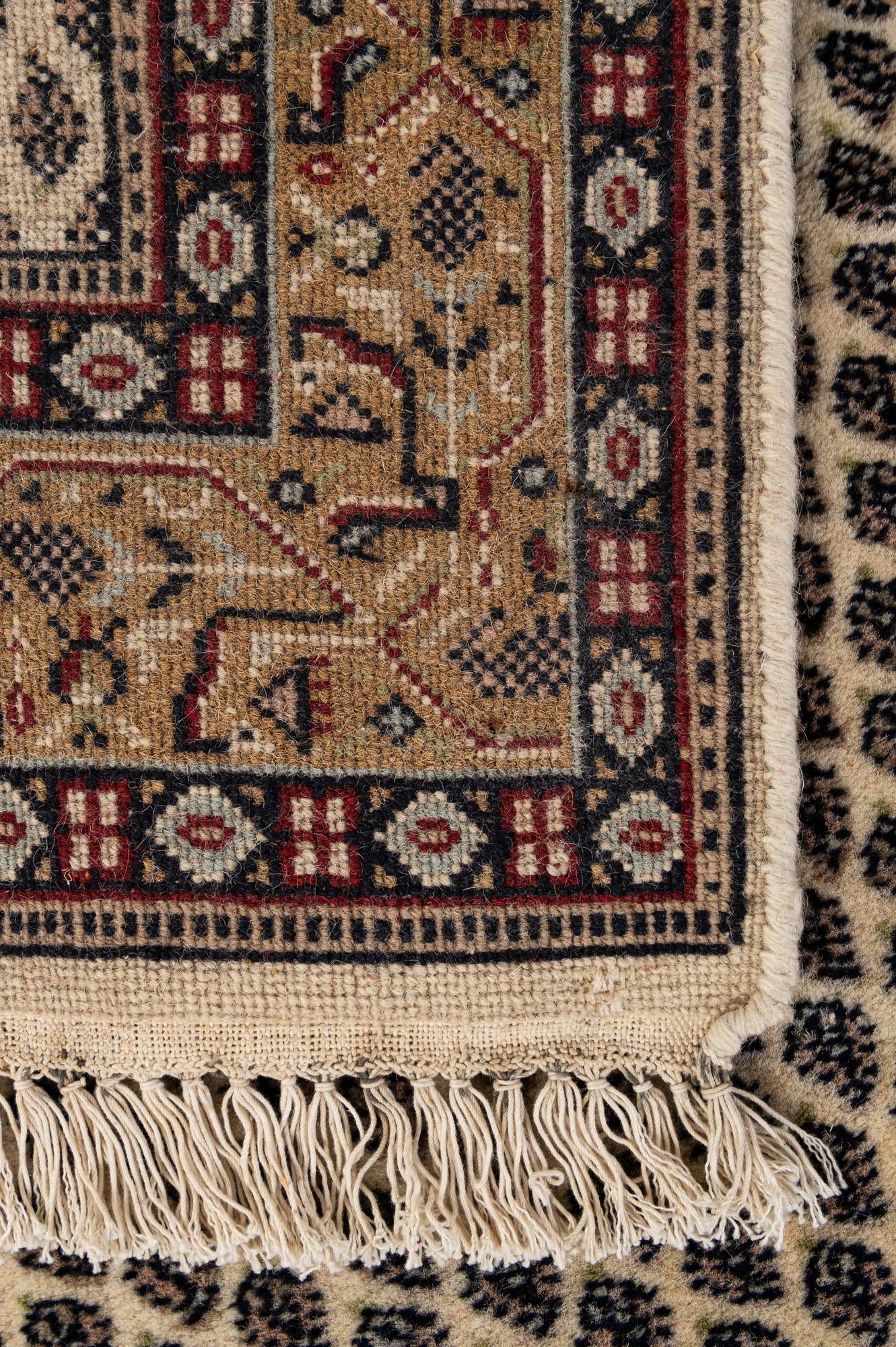 2' 11 x 5' 3 Hand Knotted Mir Wool Rug