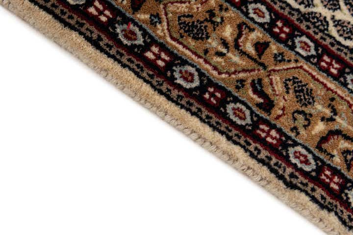 2' 11 x 5' 3 Hand Knotted Mir Wool Rug