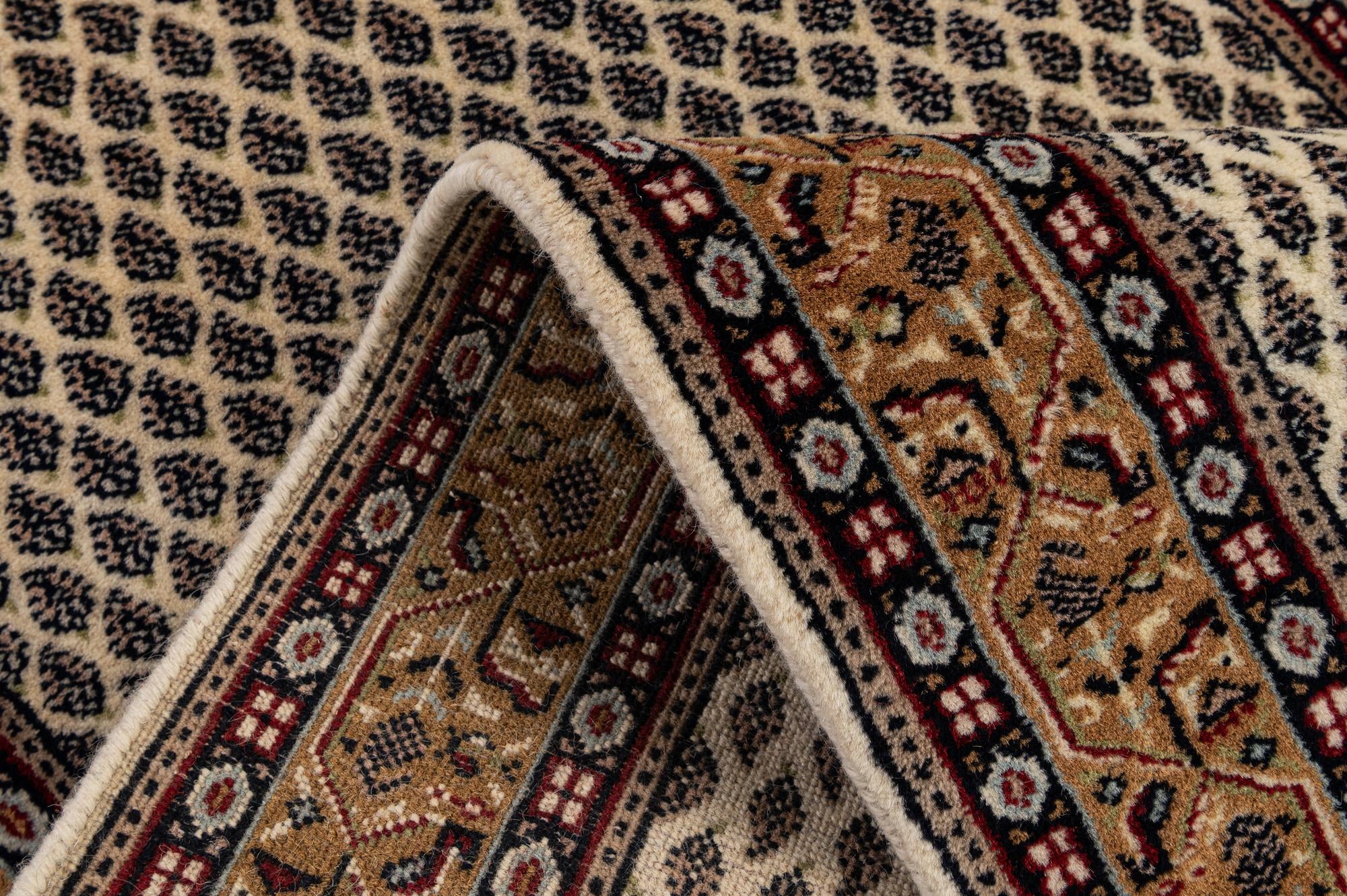 2' 11 x 5' 3 Hand Knotted Mir Wool Rug