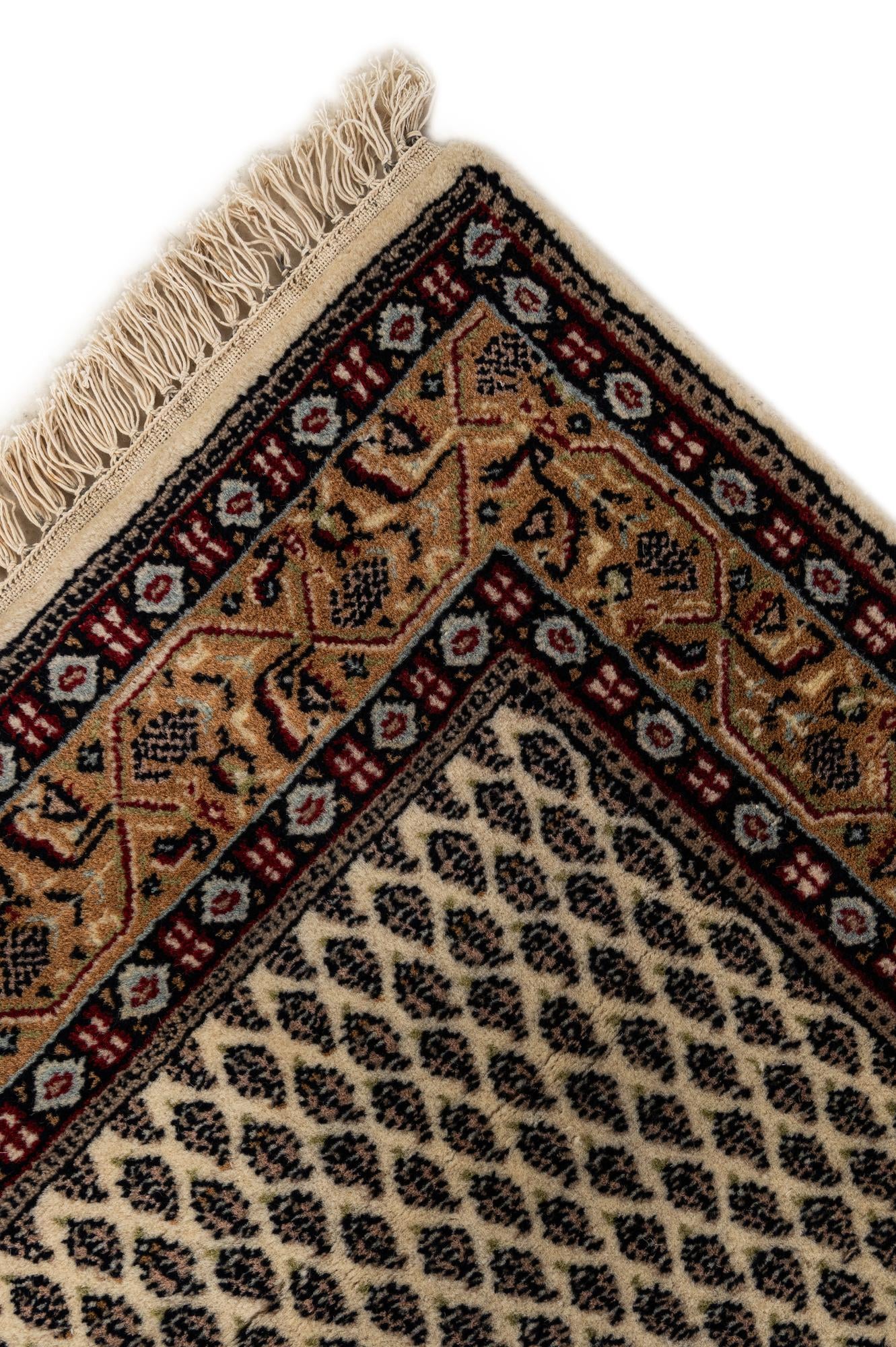 2' 11 x 5' 3 Hand Knotted Mir Wool Rug