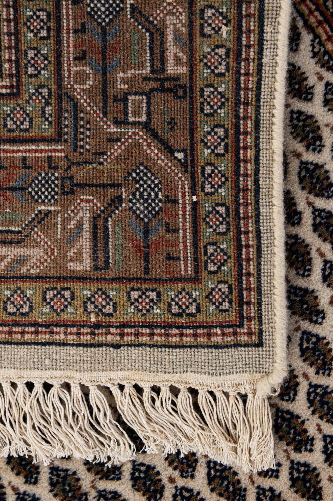 2' 11 x 5' 1 Hand Knotted Mir Wool Rug