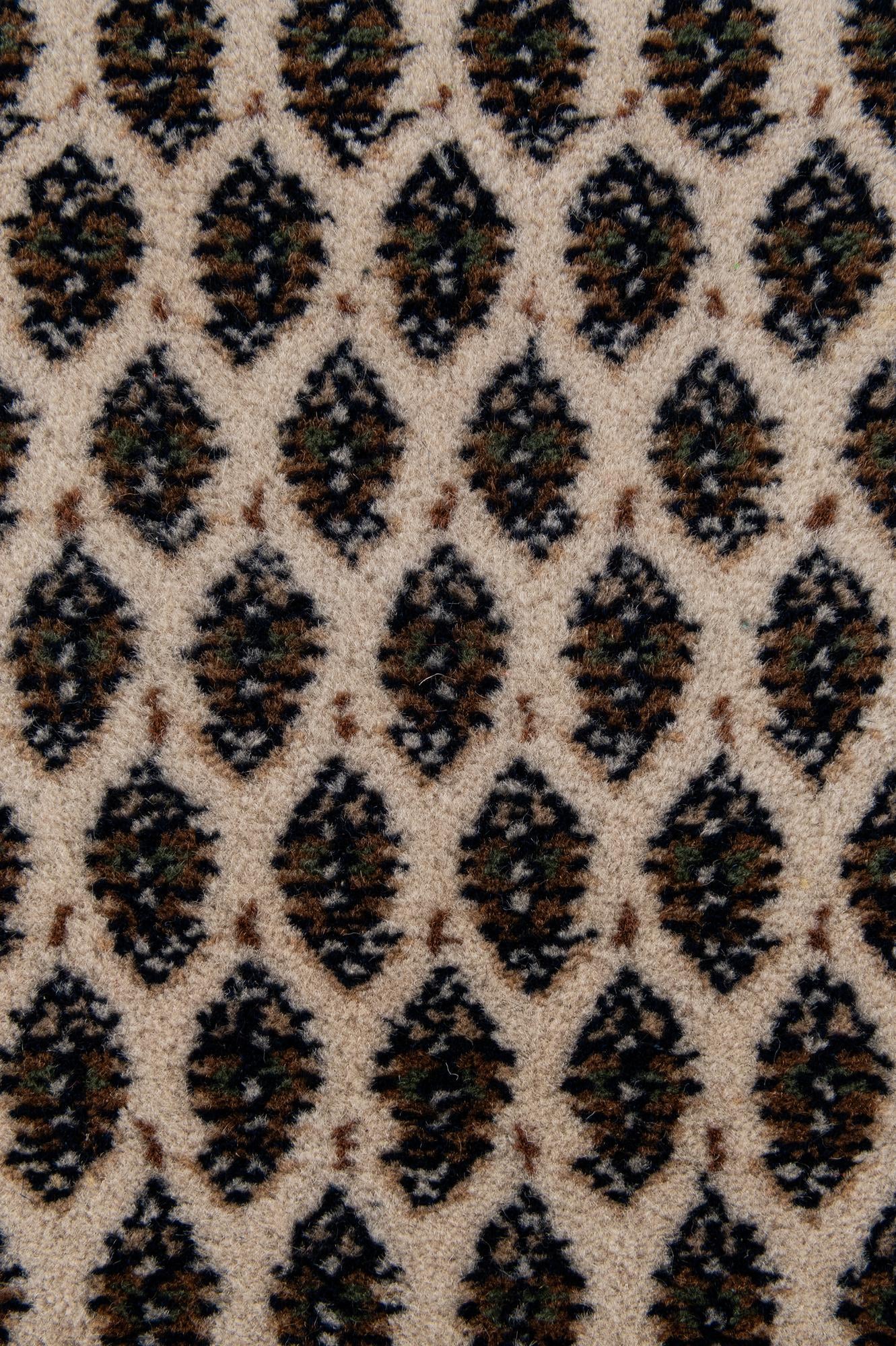 2' 11 x 5' 1 Hand Knotted Mir Wool Rug