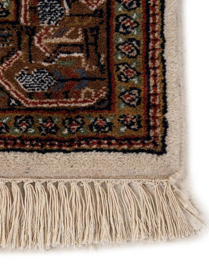 Detail image of 2' 11 x 5' 1  Hand Knotted Mir Wool Rug