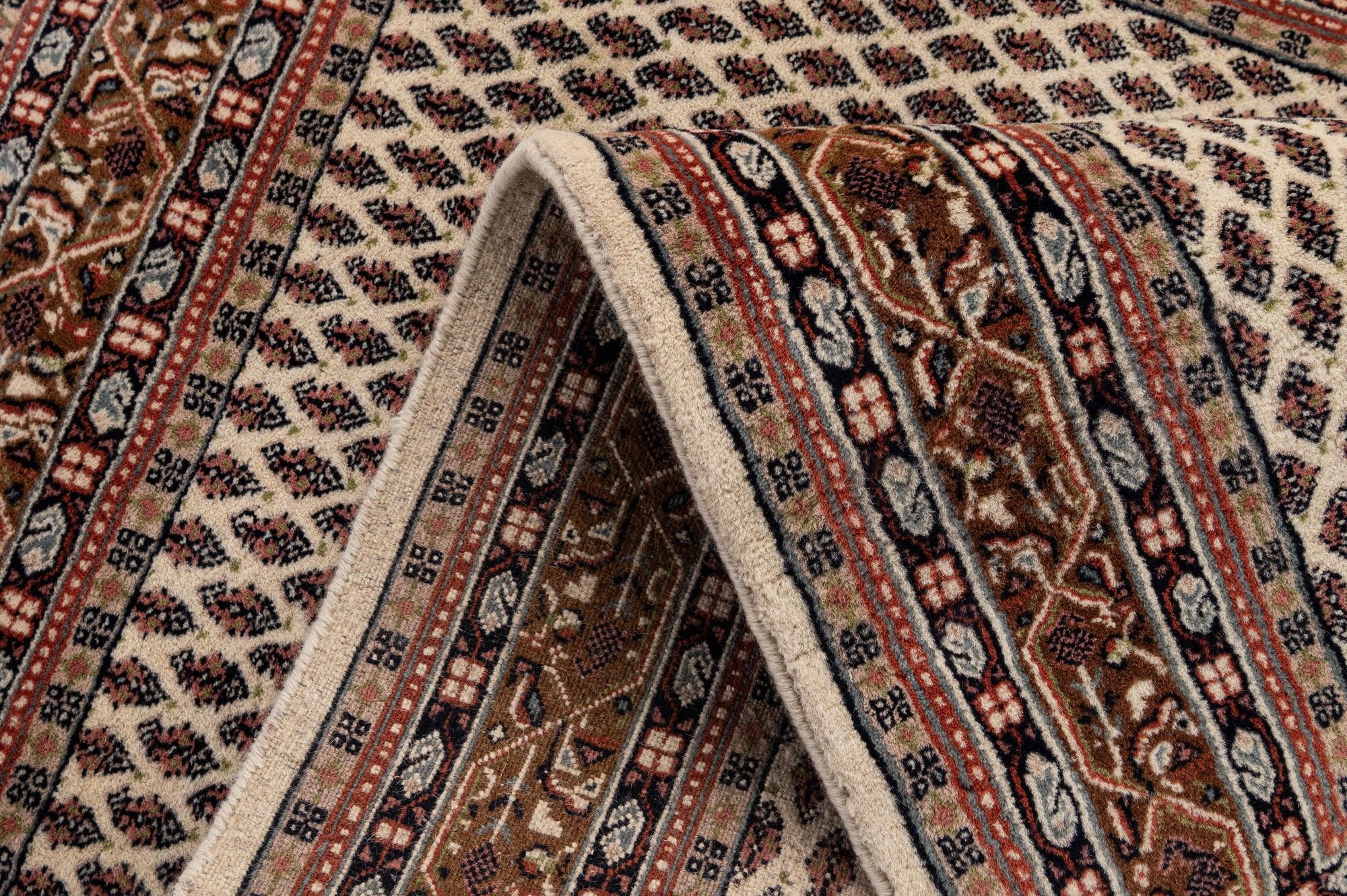 3' 11 x 5' 11 Hand Knotted Mir Wool Rug