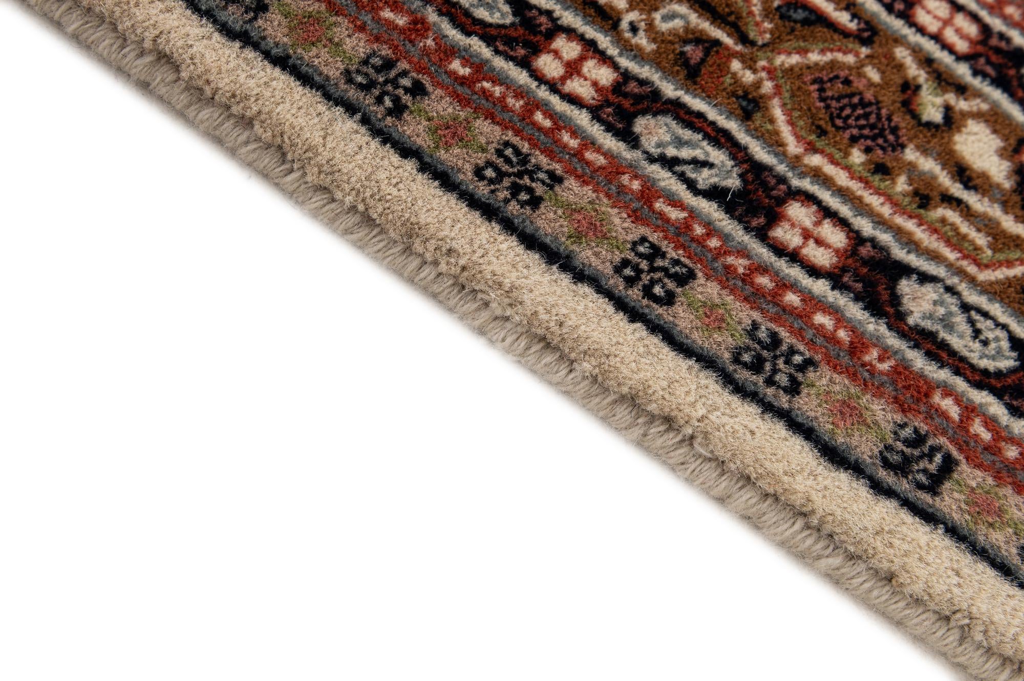 3' 11 x 5' 11 Hand Knotted Mir Wool Rug