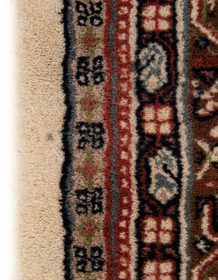 Detail image of 3' 11 x 5' 11  Hand Knotted Mir Wool Rug