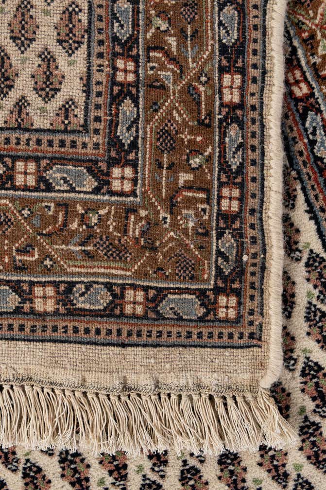 2' 8 x 5' 2 Hand Knotted Mir Wool Rug