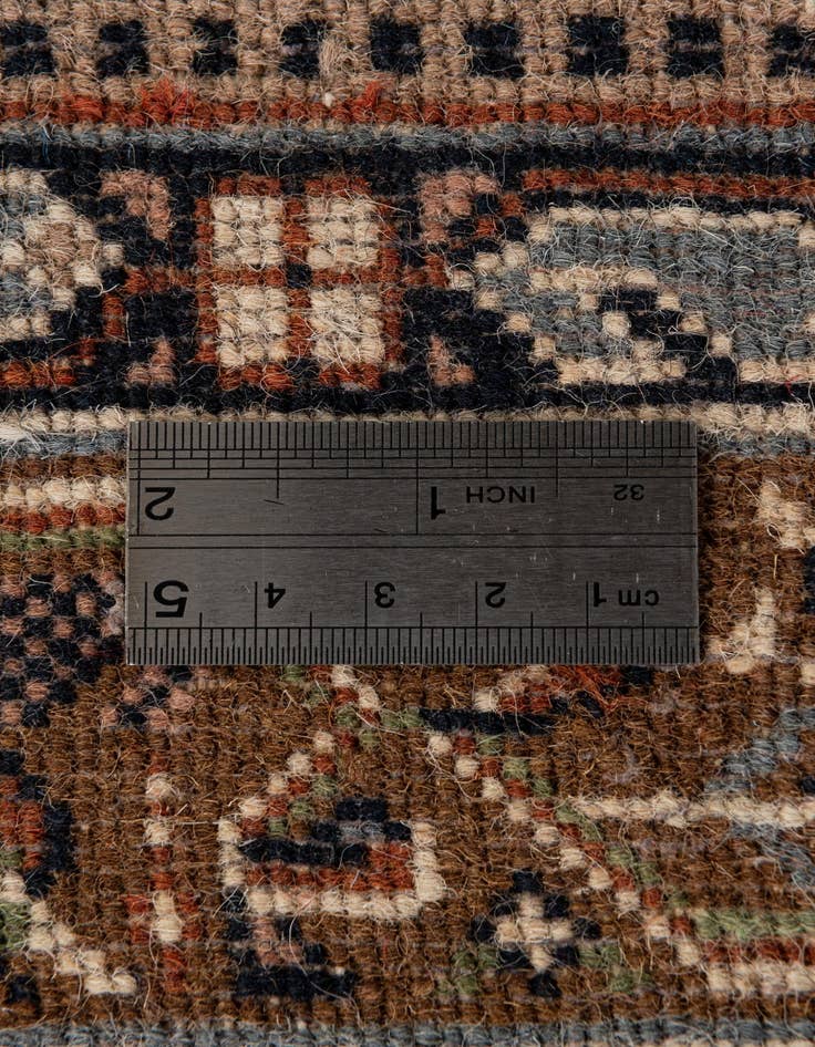 Detail image of 2' 8 x 5' 2  Hand Knotted Mir Wool Rug