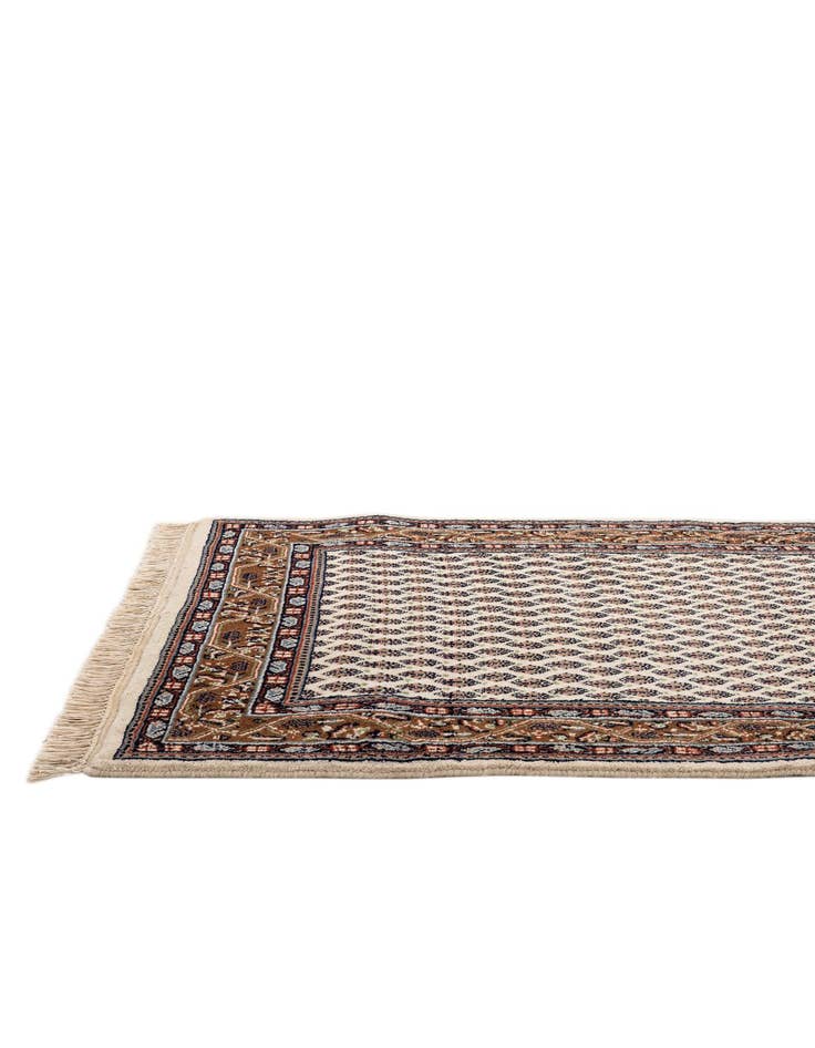 Detail image of 2' 8 x 5' 2  Hand Knotted Mir Wool Rug