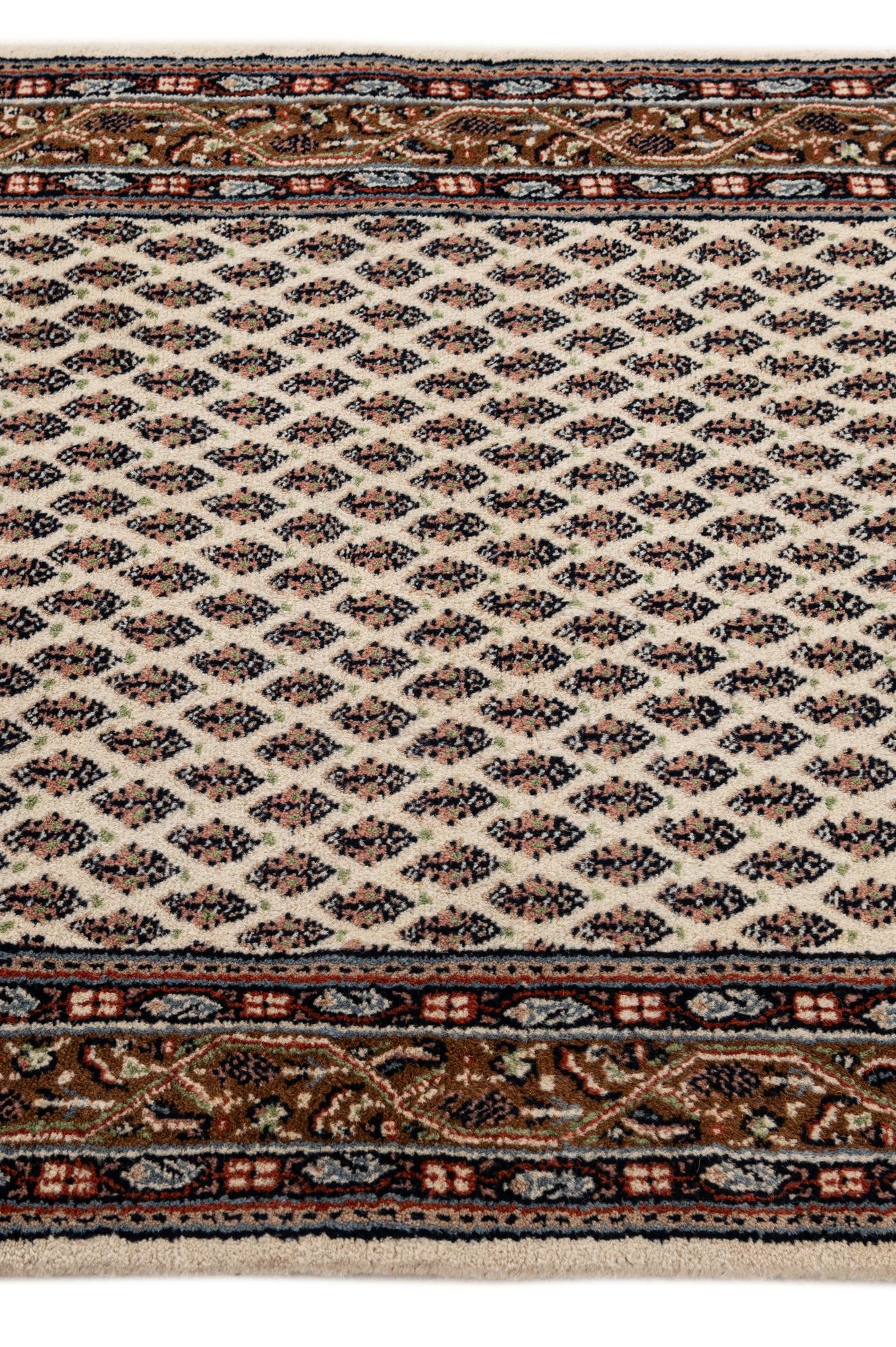 2' 8 x 5' 2 Hand Knotted Mir Wool Rug
