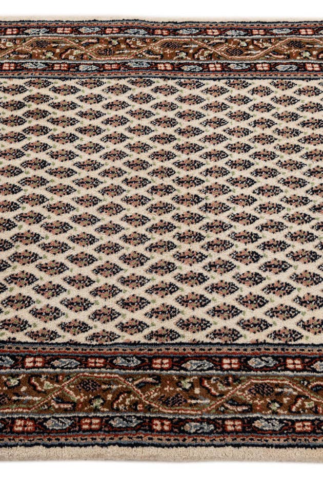 Detail image of 2' 8 x 5' 2 Hand Knotted Mir Wool Rug