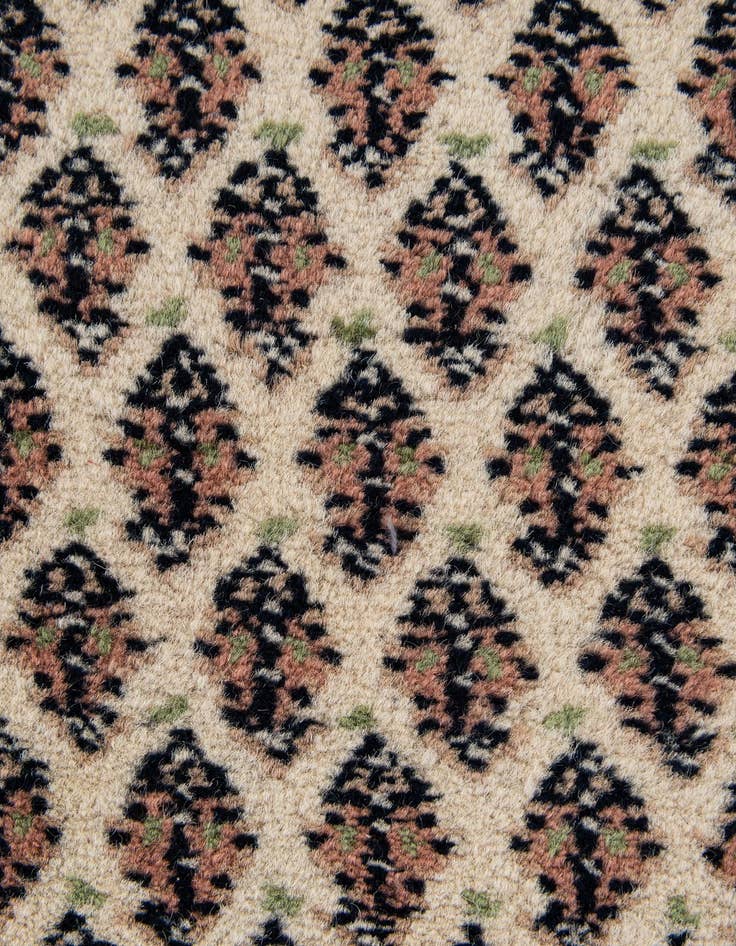 Detail image of 2' 8 x 5' 2  Hand Knotted Mir Wool Rug