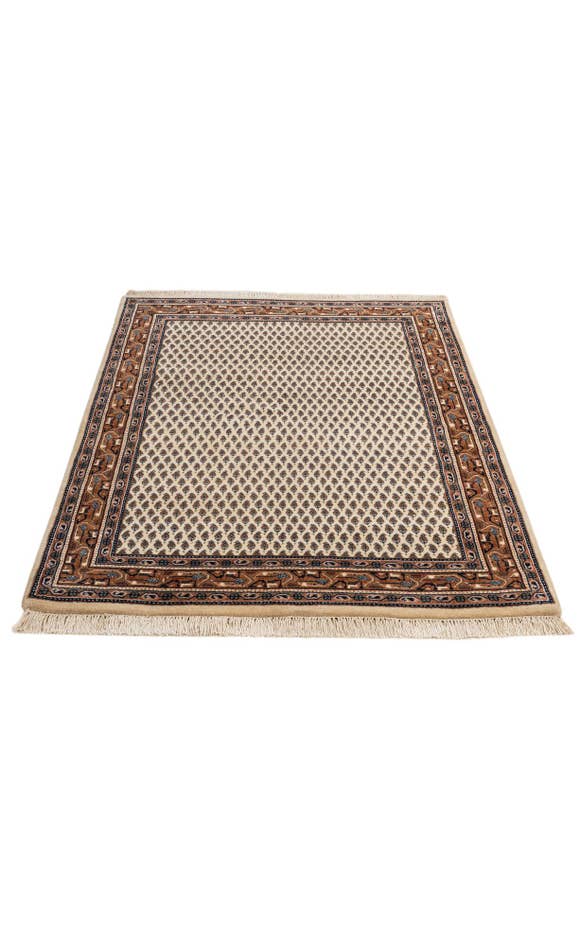 Detail image of 4' 1 x 5' 10 Hand Knotted Mir Wool Rug