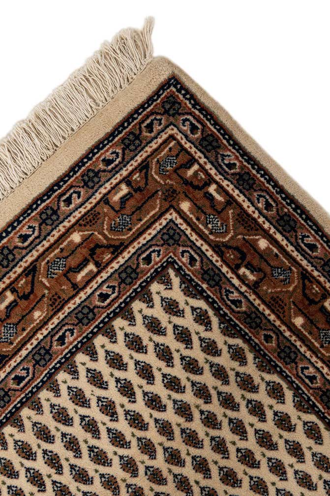 4' 1 x 5' 10 Hand Knotted Mir Wool Rug