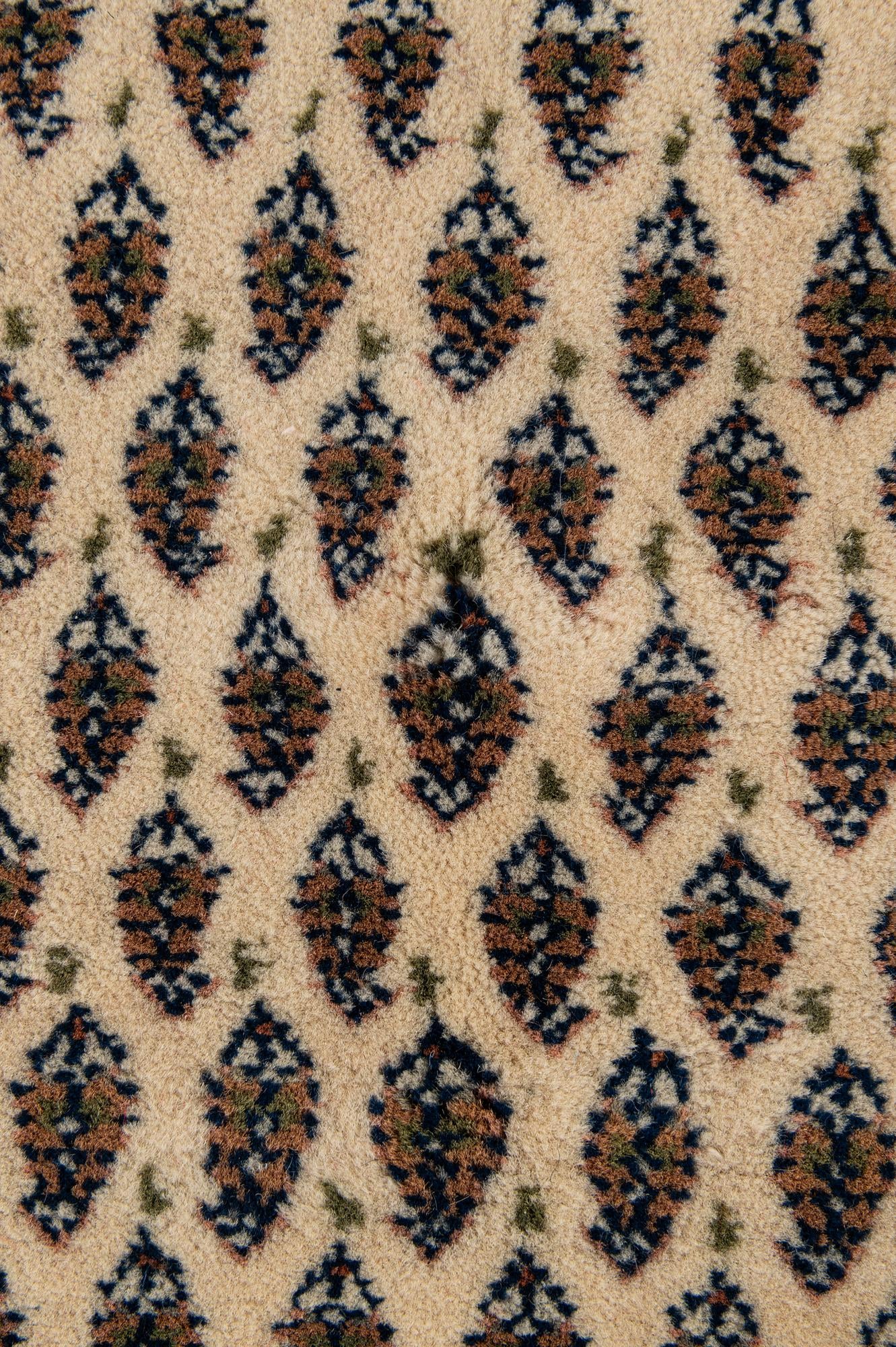 4' 1 x 5' 10 Hand Knotted Mir Wool Rug