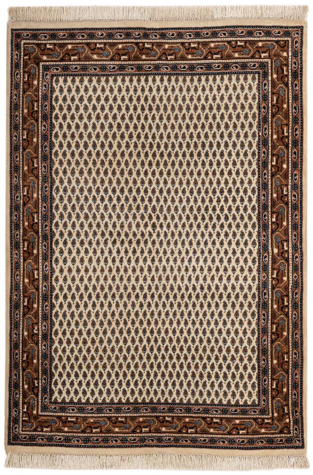 Detail image of 4' 1 x 5' 10 Hand Knotted Mir Wool Rug