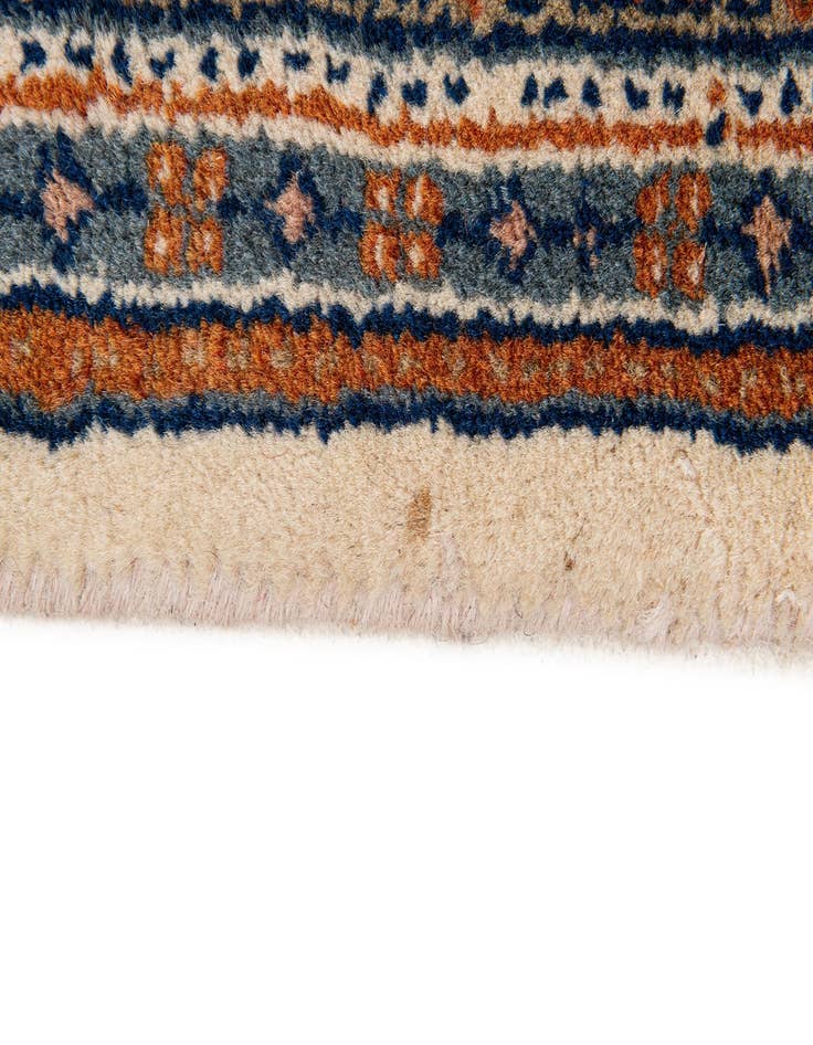 Detail image of 6' 9 x 9' 10  Hand Knotted Mir Oriental Wool Rug