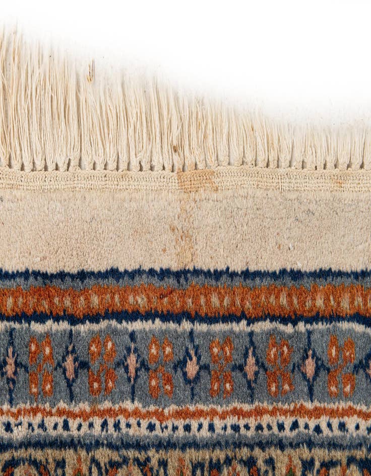 Detail image of 6' 9 x 9' 10  Hand Knotted Mir Oriental Wool Rug
