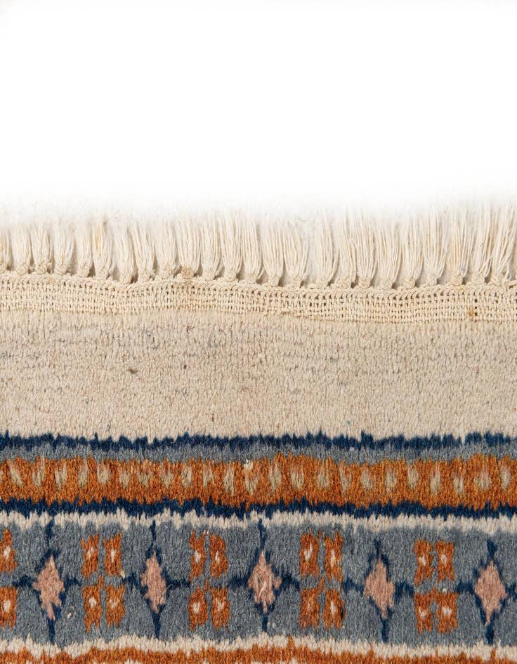 Detail image of 6' 9 x 9' 10  Hand Knotted Mir Oriental Wool Rug