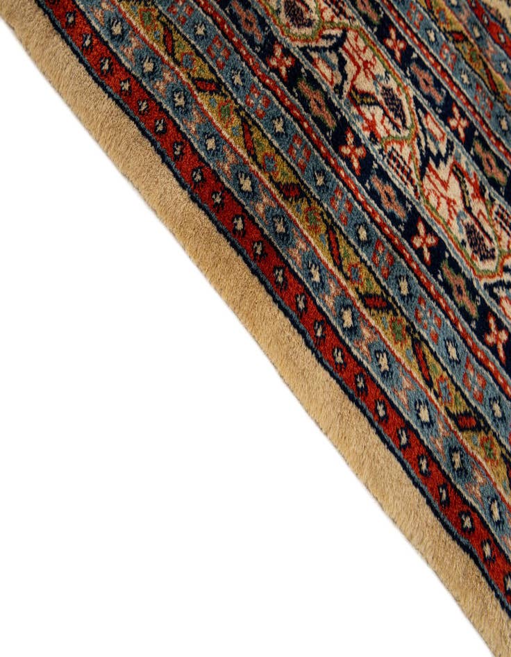 Detail image of 6' 7 x 8' Hand Knotted Mir Wool Rug