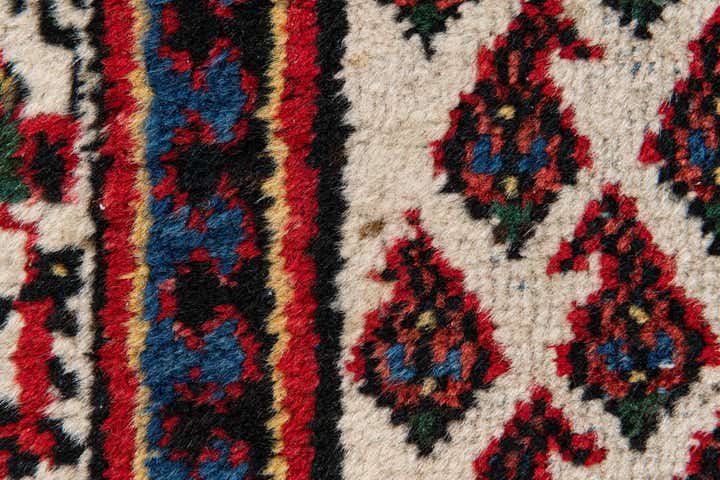 2' 7 x 4' 3 Hand Knotted Mir Wool Rug