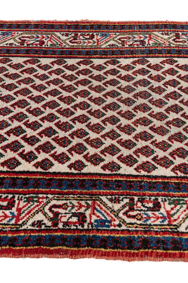 Detail image of 2' 7 x 4' 3 Hand Knotted Mir Wool Rug