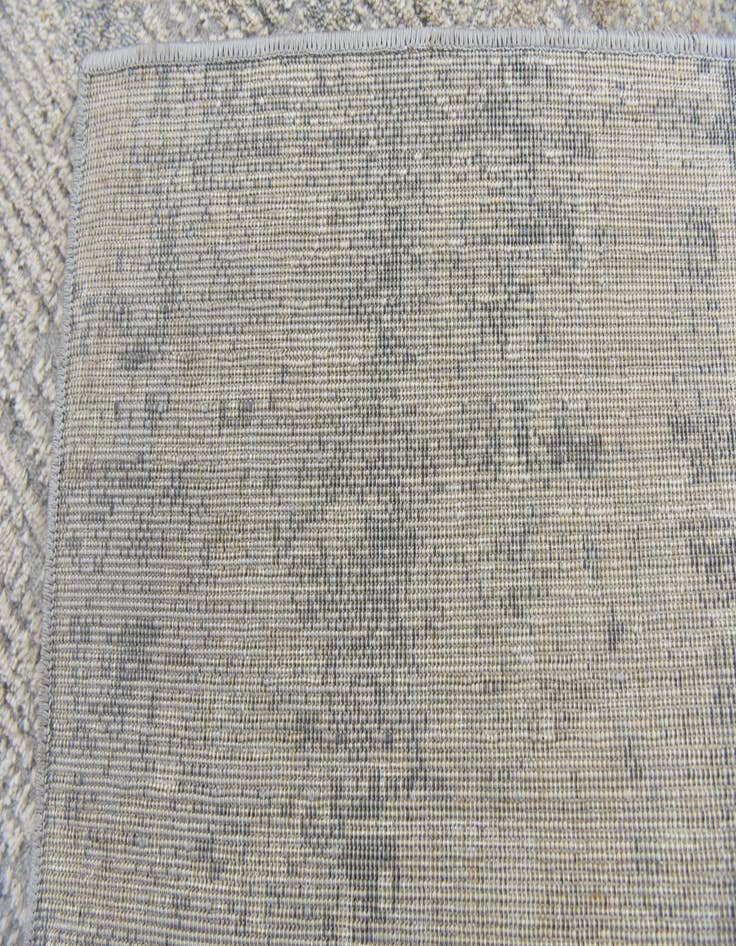 Detail image of 5' x 8' Modern Classical Rug