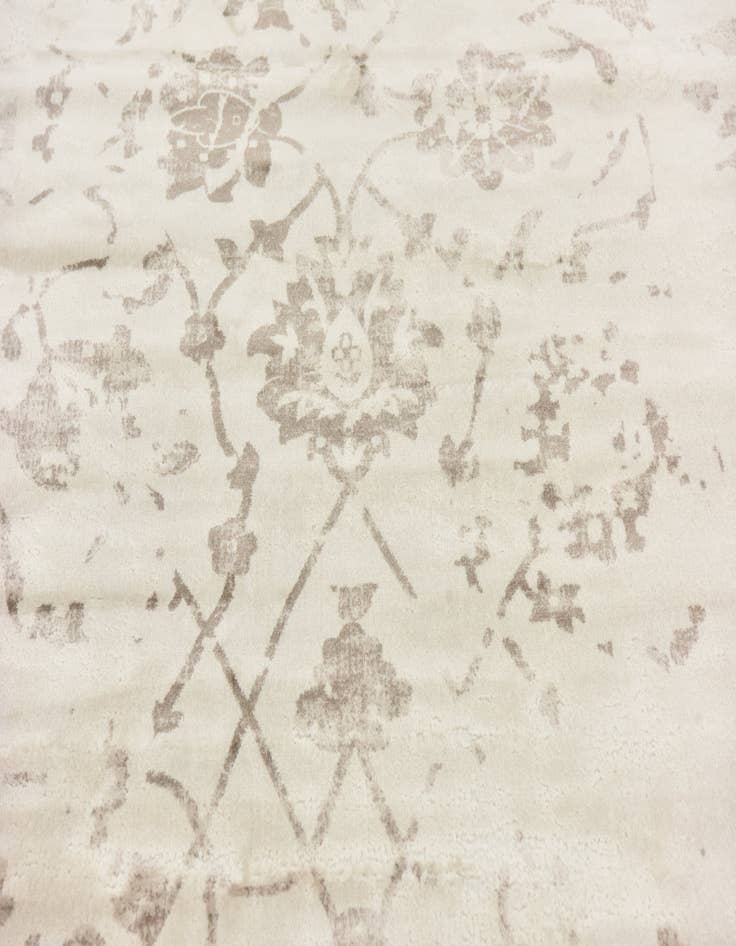 Detail image of 5' 2 x 7' 5 Modern Classical Rug