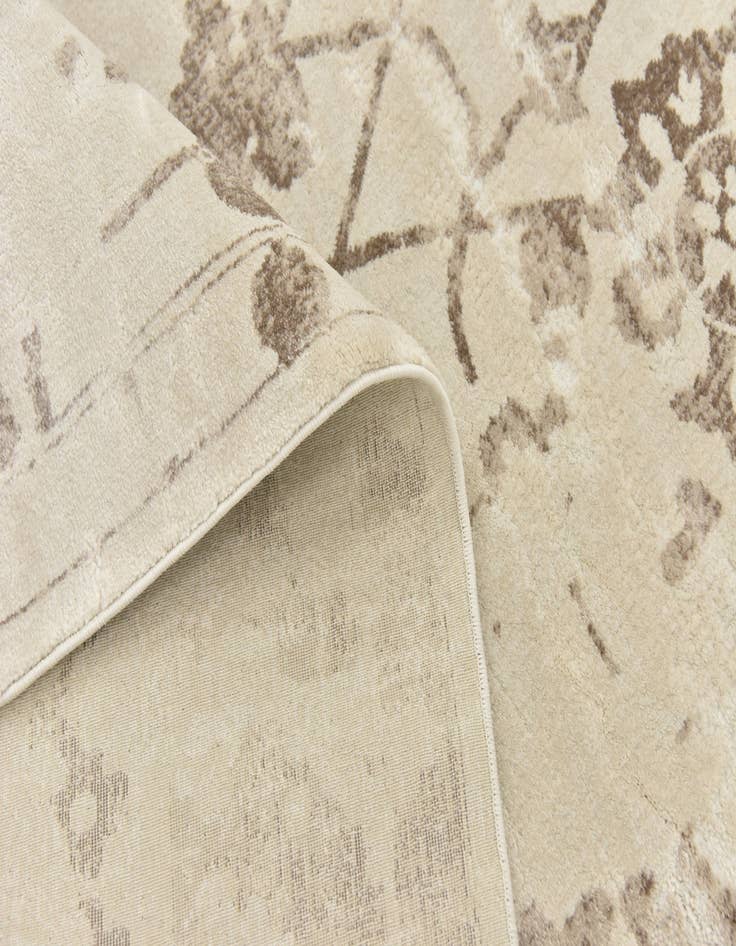 Detail image of 5' 2 x 7' 5 Modern Classical Rug