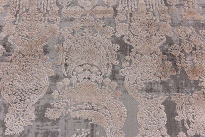 5' x 7' 8 Modern Classical Rug