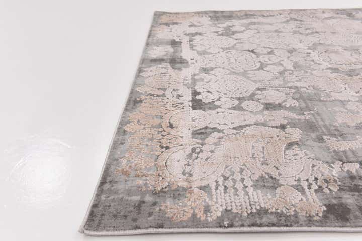 5' x 7' 8 Modern Classical Rug
