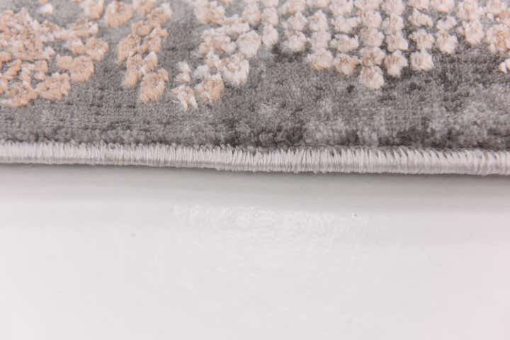 5' x 7' 8 Modern Classical Rug