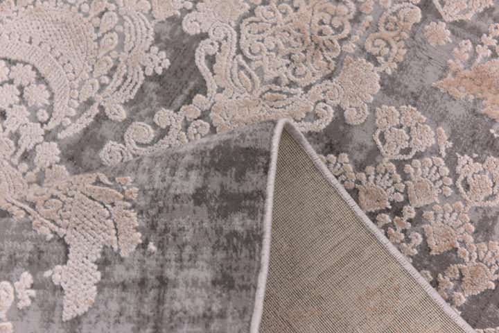 5' x 7' 8 Modern Classical Rug