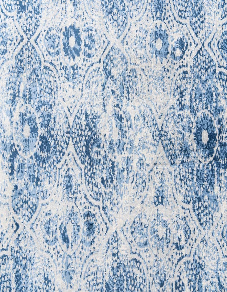 Detail image of 4' x 6' Modern Classical Rug