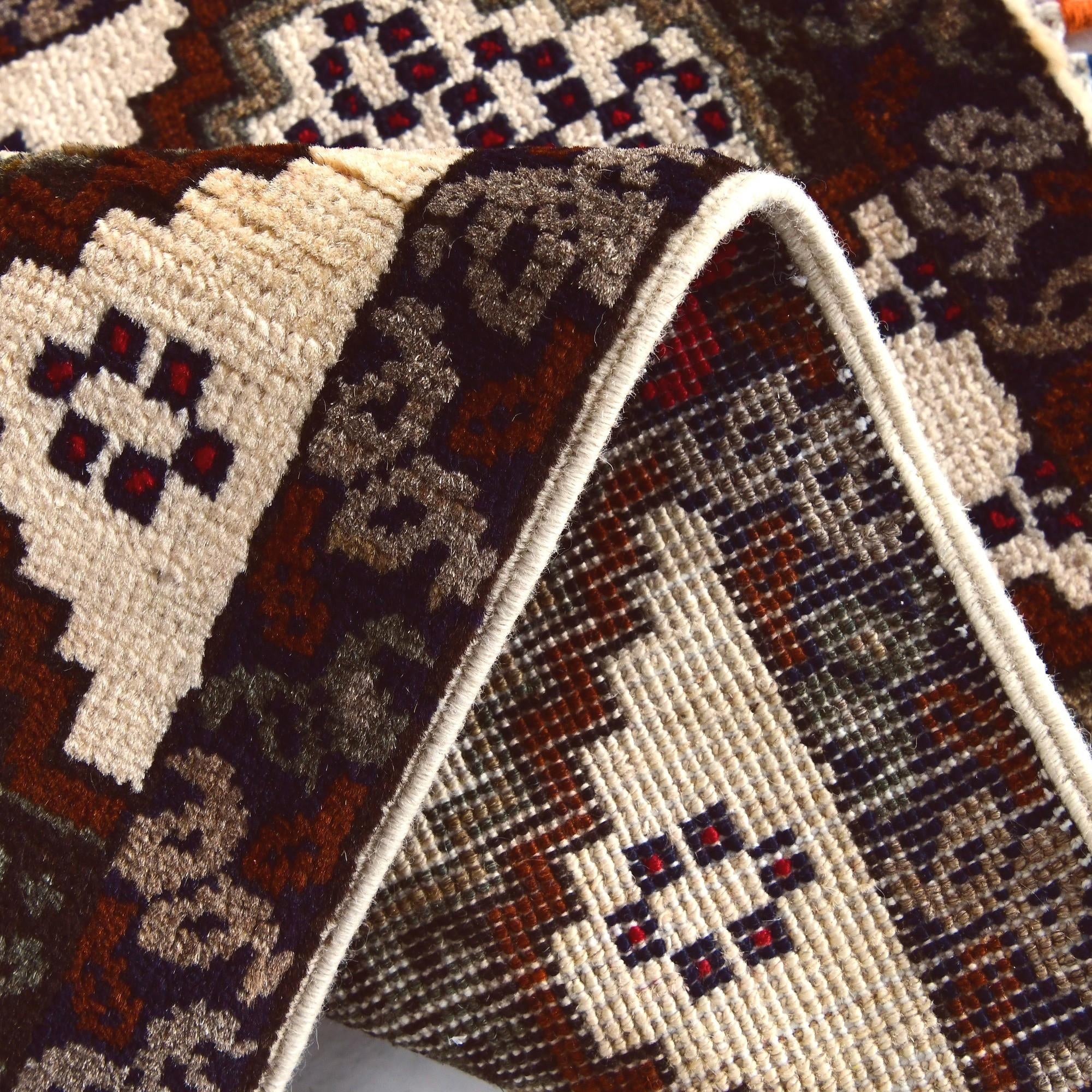 1' 4 x 2' 2 Hand Knotted Modern Ziegler Rug