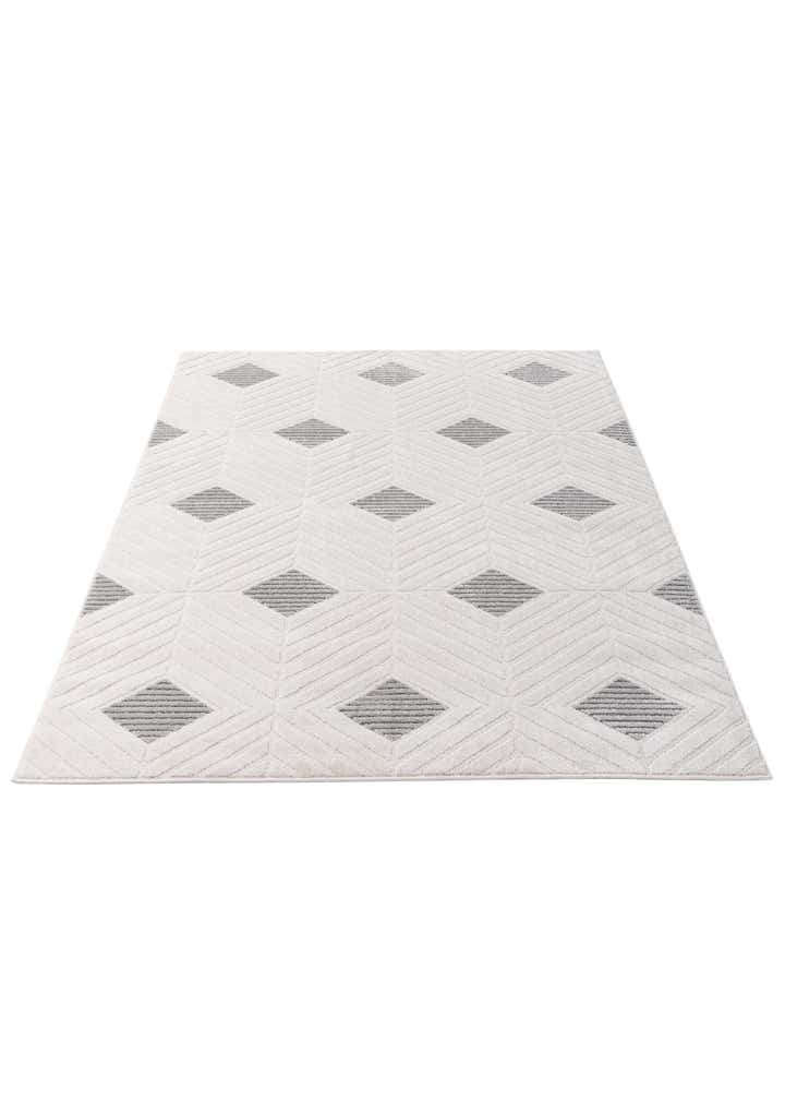 5' 3 x 7' 9 Monaco Rug