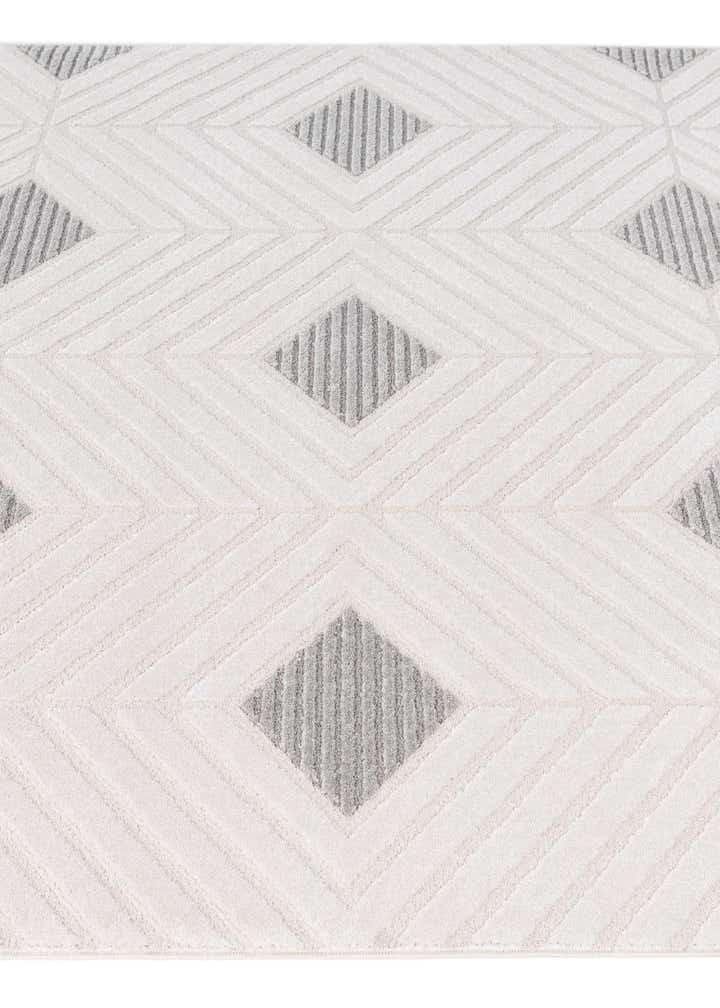 5' 3 x 7' 9 Monaco Rug